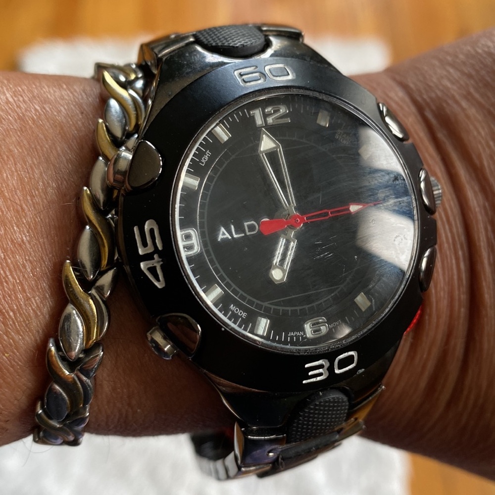 ALDO • Men’s vintage black watch
